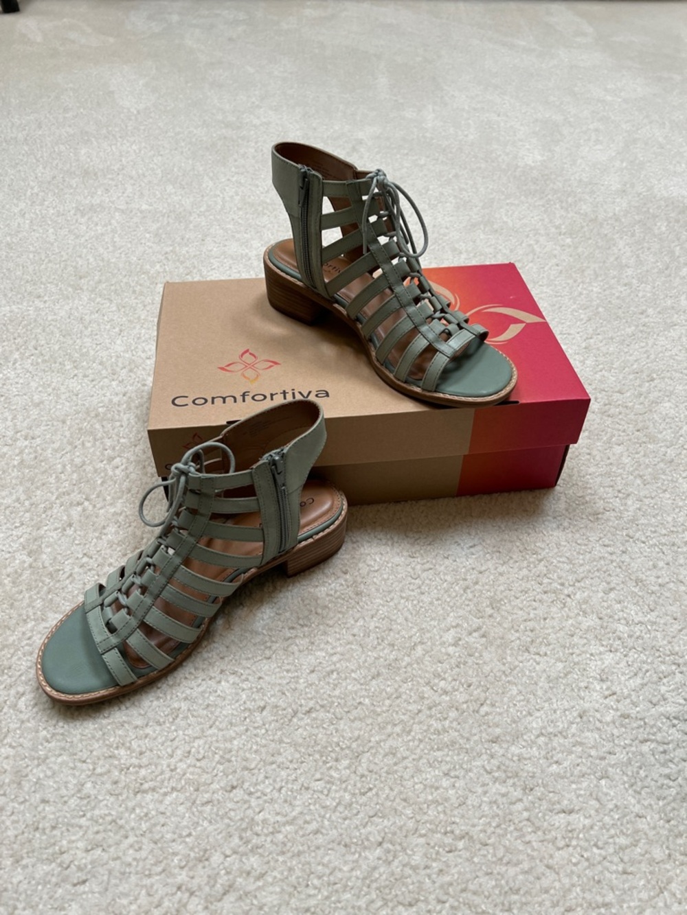 Comfortiva Blossom Leather Sandal - 9M/EU 40.5